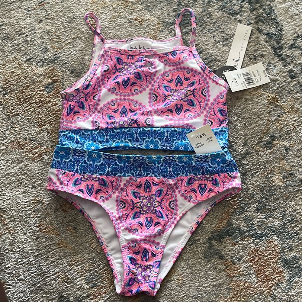 **Girls bikini***